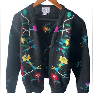 Vintage 100% Wool Black Floral Korean Hand Knit Sweater